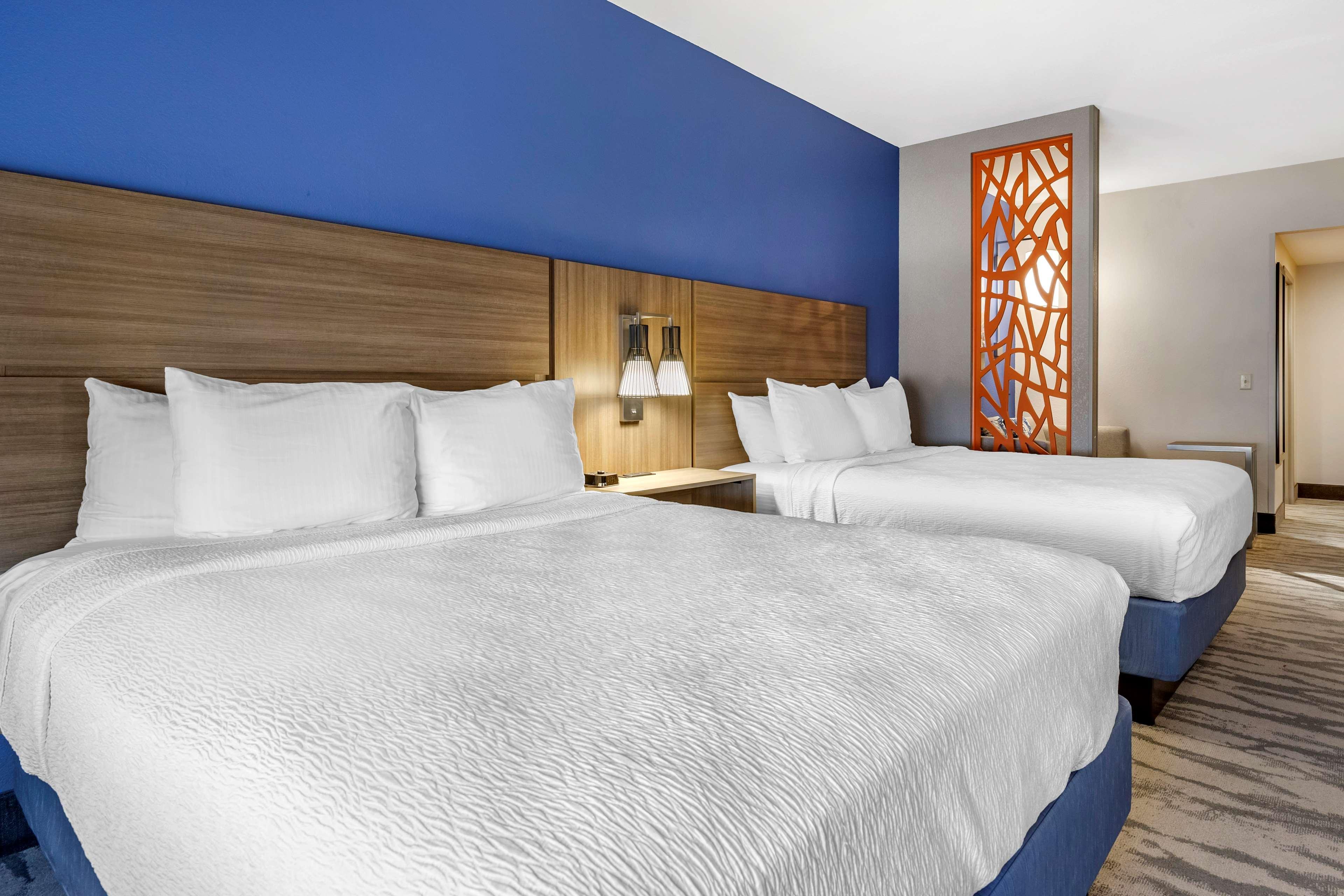 Best Western Plus Castlerock Inn & Suites Bentonville Eksteriør bilde