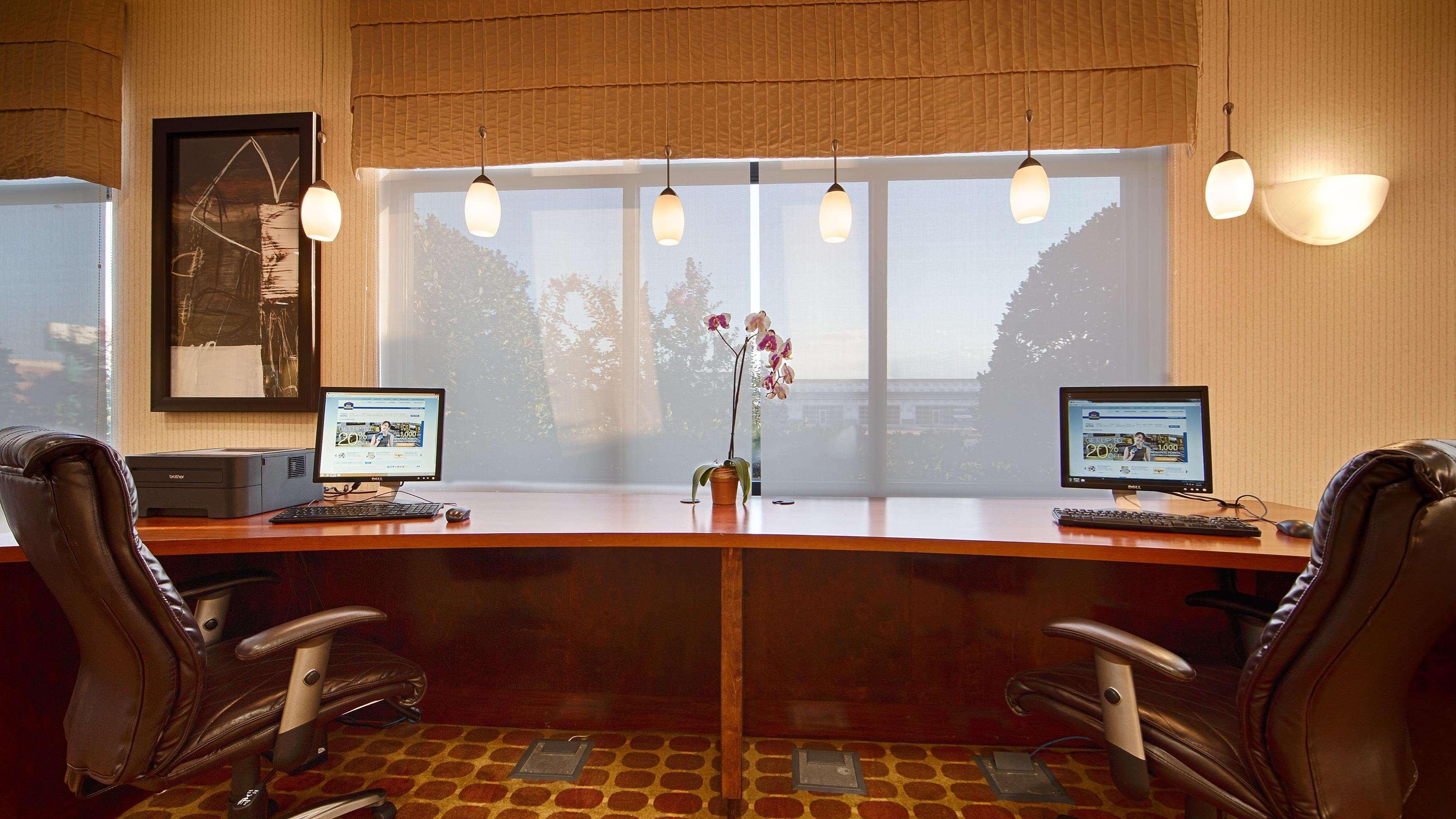 Best Western Plus Castlerock Inn & Suites Bentonville Eksteriør bilde